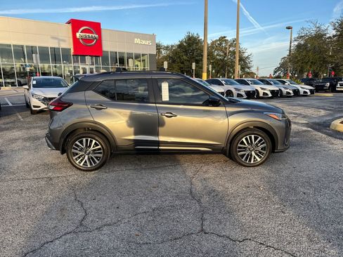 Certified 2024 Nissan Kicks SR w/ SR Premium Package image 4