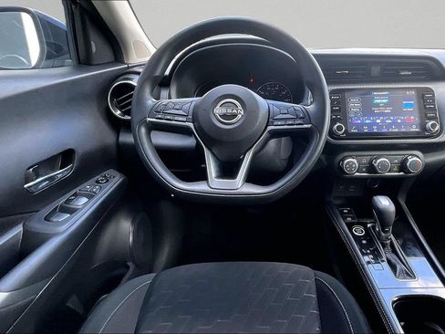 Used 2024 Nissan Kicks SV FWD image 9