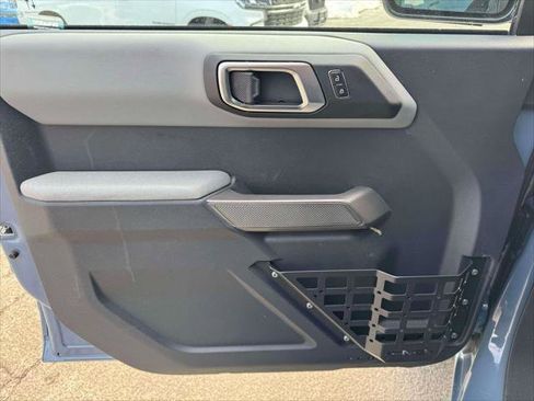 Used 2023 Ford Bronco Badlands image 14