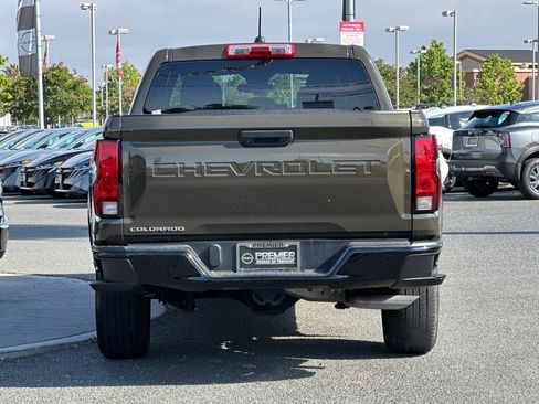 Used 2023 Chevrolet Colorado W/T RWD image 5