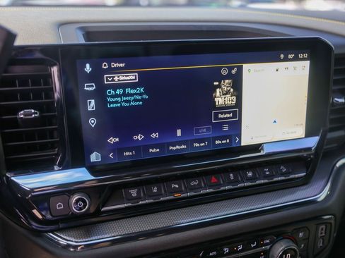 Used 2025 Chevrolet Silverado 2500 ZR2 w/ Technology Package image 19