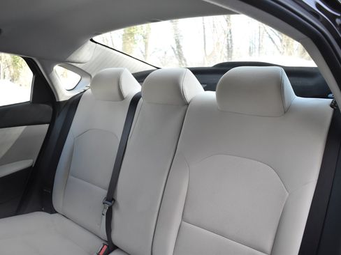 Used 2022 Kia Forte LXS FWD image 22