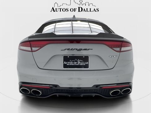 Used 2022 Kia Stinger GT1 RWD image 9