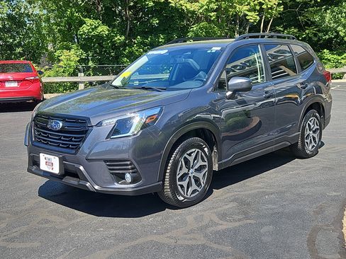 Certified 2023 Subaru Forester Premium AWD/4WD image 3