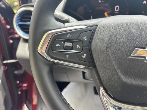 Used 2024 Chevrolet Trax LT w/ Driver Confidence Package FWD image 38