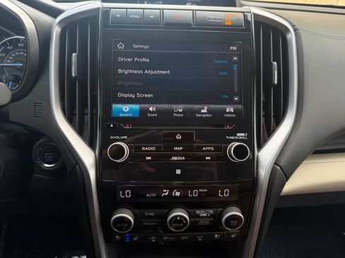 Used 2022 Subaru Ascent Touring w/ Popular Package #2A AWD/4WD image 10