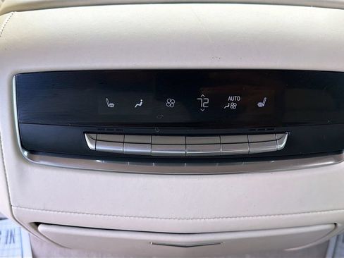 Used 2022 Cadillac Escalade Sport Platinum w/ Heavy-Duty Trailer Package AWD/4WD image 21