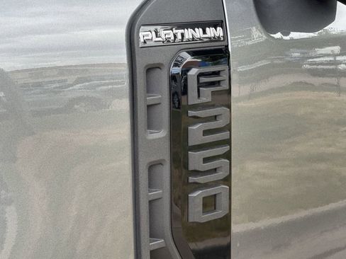 Used 2026 Ford F250 Platinum AWD/4WD image 32