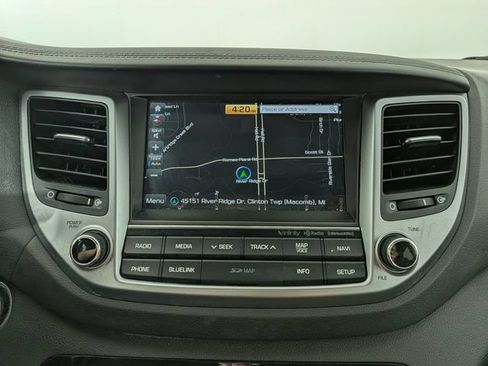 Used 2017 Hyundai Tucson Limited w/ Cargo Package AWD/4WD image 7