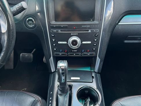 Used 2016 Ford Explorer Sport w/ Equipment Group 401A AWD/4WD image 11