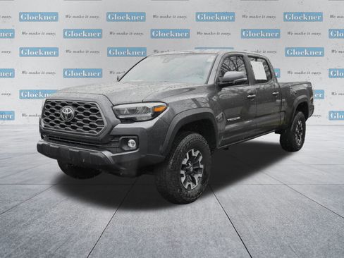 Used 2022 Toyota Tacoma TRD Off-Road image 8
