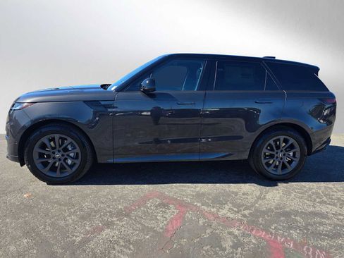 New 2025 Land Rover Range Rover Sport Dynamic SE image 2