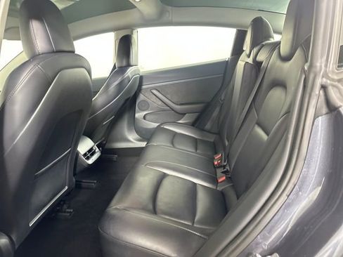 Used 2023 Tesla Model 3 Standard Range image 24