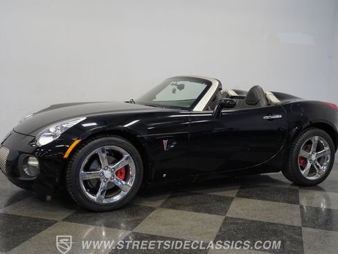 Used 2007 Pontiac Solstice GXP w/ Premium Package RWD image 7