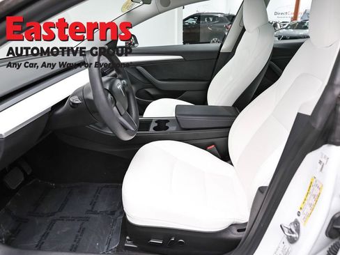 Used 2023 Tesla Model 3 Standard Range image 14