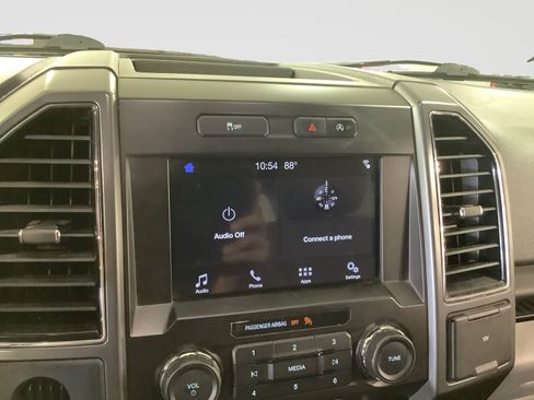Used 2018 Ford F150 XLT w/ Equipment Group 301A Mid RWD image 16