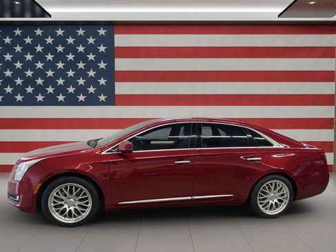 Used 2014 Cadillac XTS image 3
