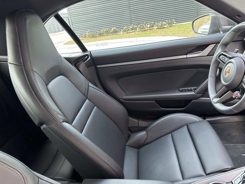Used 2025 Porsche 911 Carrera image 15