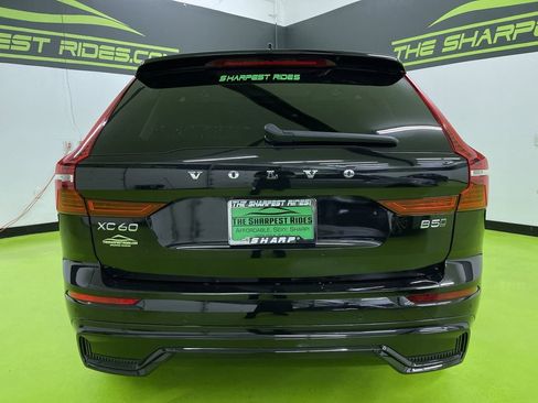 Used 2024 Volvo XC60 B5 Plus image 8