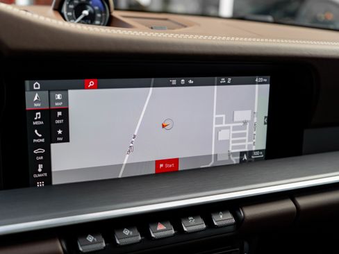 Used 2021 Porsche 911 Carrera 4S image 17