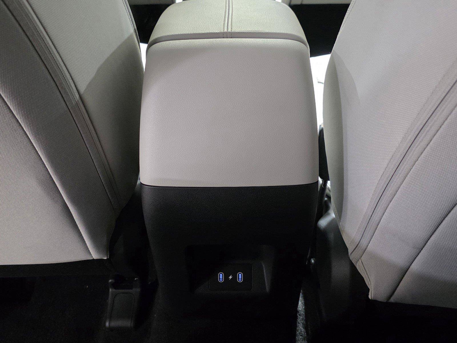 Certified 2025 Hyundai Tucson SE FWD image 16