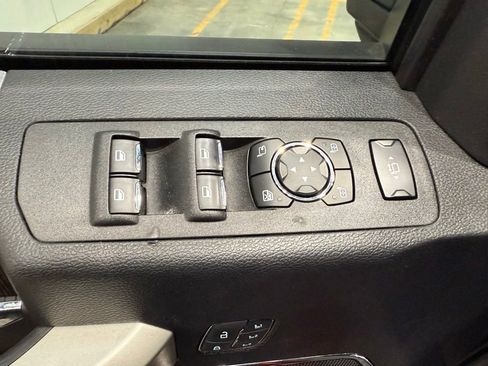 Used 2021 Ford F250 Lariat w/ Lariat Ultimate Package image 20