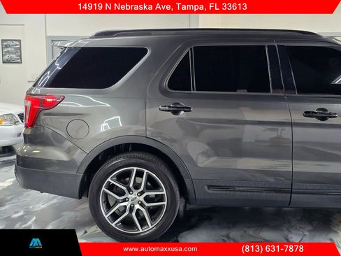 Used 2017 Ford Explorer Sport w/ Equipment Group 401A AWD/4WD image 15