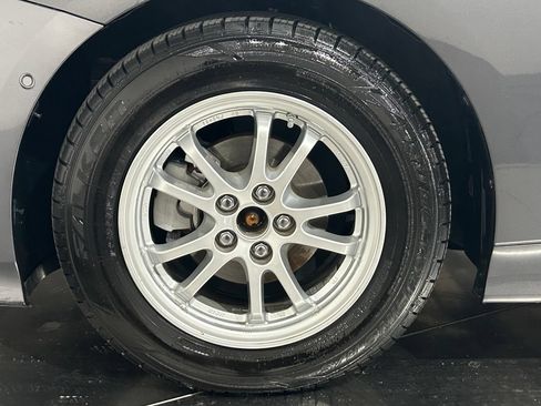 Used 2018 Toyota Prius Four FWD image 22