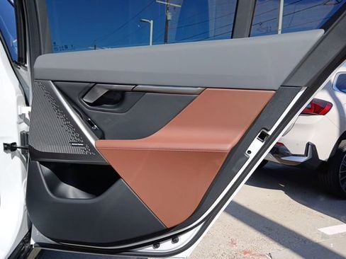 New 2026 BMW 530i 530i w/ M Sport Package image 11