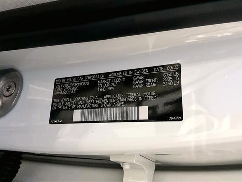 Certified 2024 Volvo XC90 B6 Plus w/ Protection Package Premier image 31