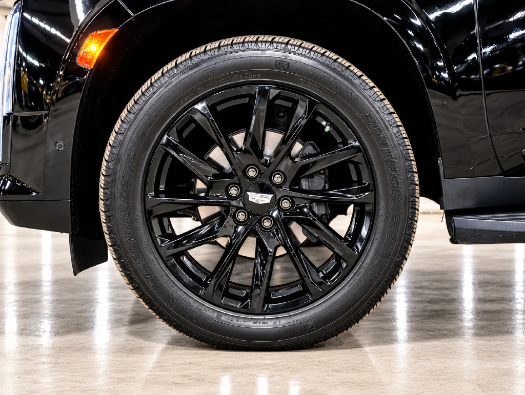 Used 2022 Cadillac Escalade Sport Platinum w/ LPO, ONYX Package AWD/4WD image 44