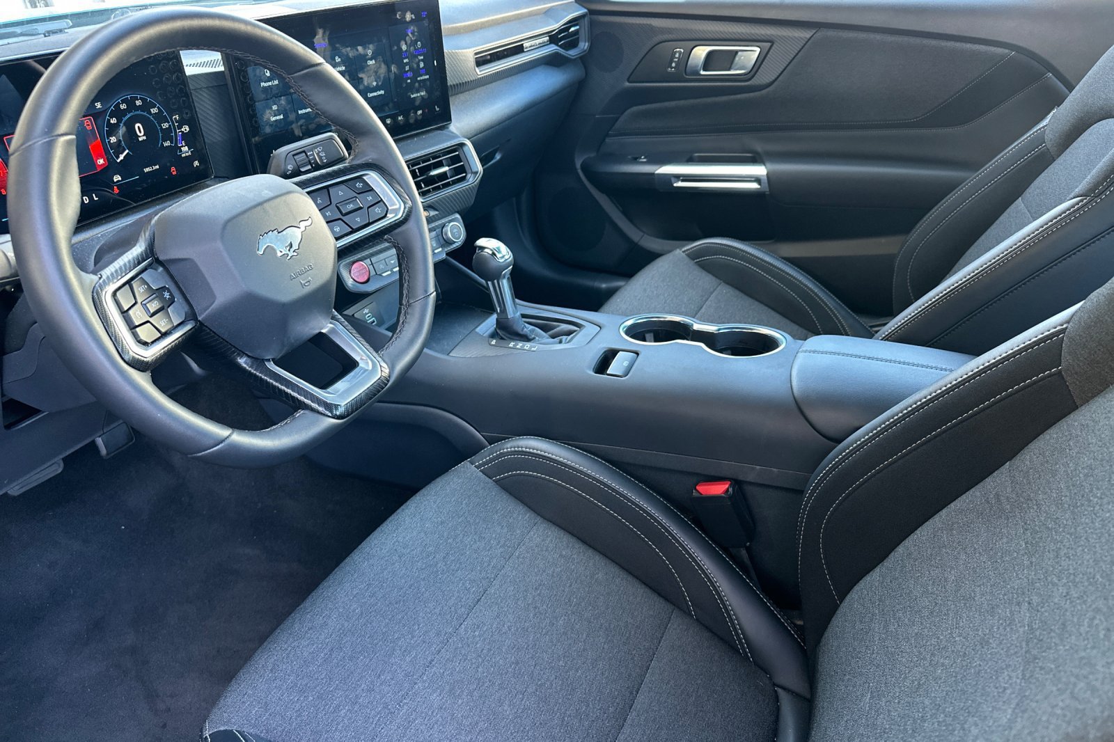 Used 2026 Ford Mustang Coupe RWD image 9