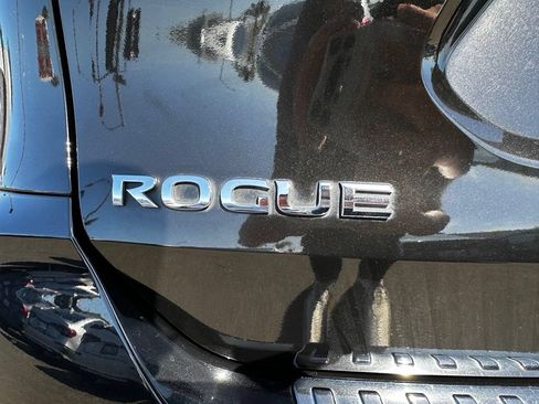 Used 2019 Nissan Rogue SV FWD image 9