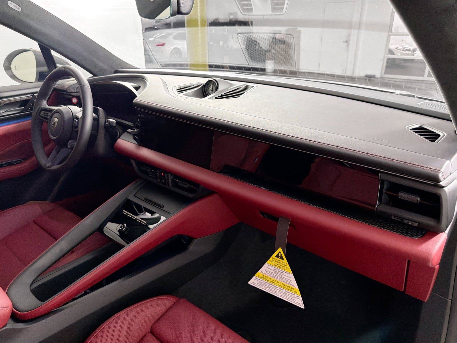 Used 2026 Porsche Macan Turbo Electric AWD/4WD image 29