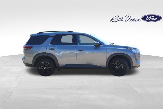 Used 2026 Nissan Pathfinder SL FWD image 4