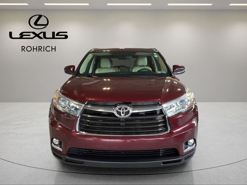 Used 2014 Toyota Highlander Limited AWD/4WD image 2