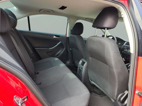 Used 2013 Volkswagen Jetta S image 17
