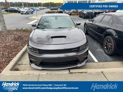 Used 2022 Dodge Charger GT image 1