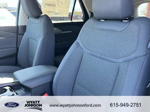 New 2026 Ford Explorer Active RWD image 25