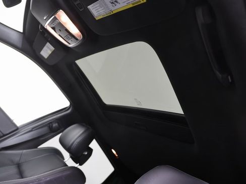 Used 2015 Jeep Grand Cherokee Limited image 3