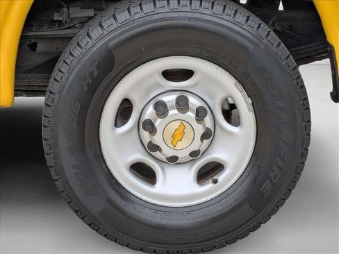 Used 2020 Chevrolet Express 2500 w/ Communications Package image 26