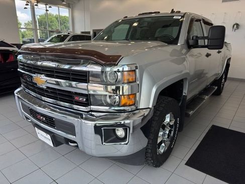 Used 2015 Chevrolet Silverado 3500 LT w/ LT Convenience Package AWD/4WD image 32