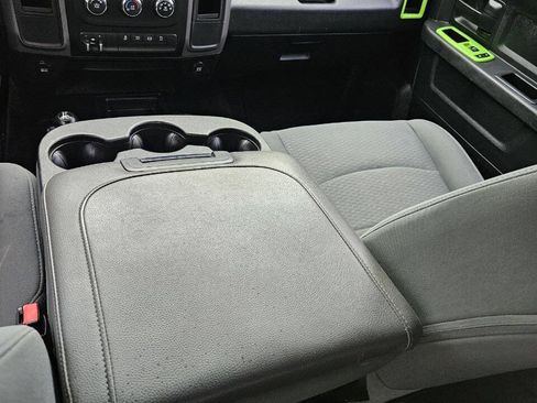 Used 2015 RAM 2500 Tradesman w/ Chrome Appearance Group AWD/4WD image 7