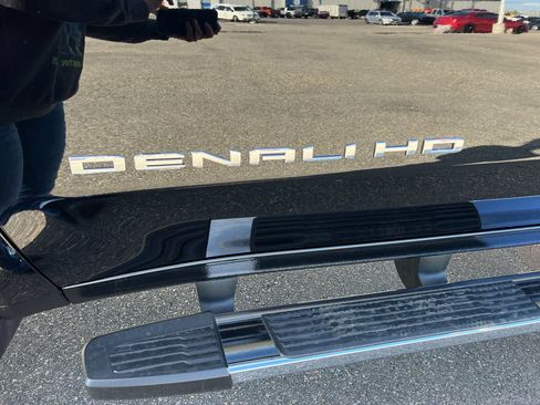 New 2026 GMC Sierra 3500 Denali w/ Denali Reserve Package image 15