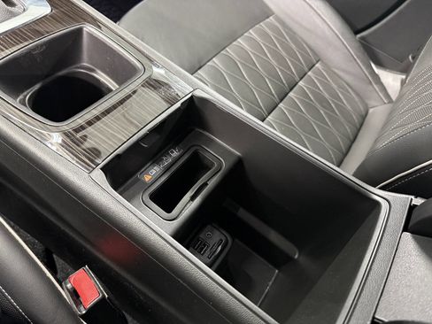 Used 2019 Buick Regal Avenir w/ Driver Confidence Package II image 20