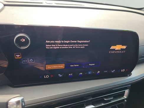New 2026 Chevrolet Traverse LT w/ Sun and Wheel Package FWD image 31
