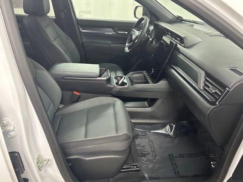 Used 2026 GMC Terrain AT4 w/ LPO, Floor Liner Package AWD/4WD image 13