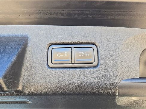 Used 2025 Kia Telluride S AWD/4WD image 14