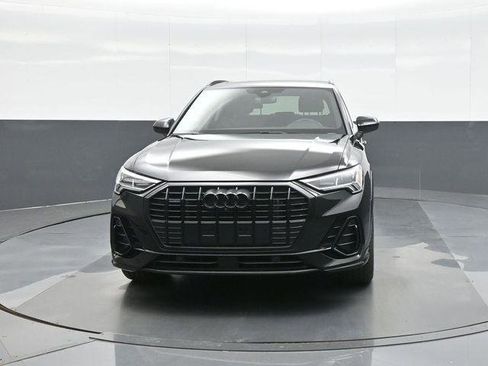 Used 2023 Audi Q3 2.0T Premium Plus w/ Premium Plus Package AWD/4WD image 2