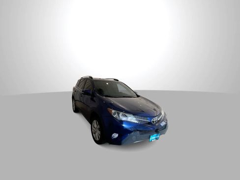 Used 2015 Toyota RAV4 Limited AWD/4WD image 2